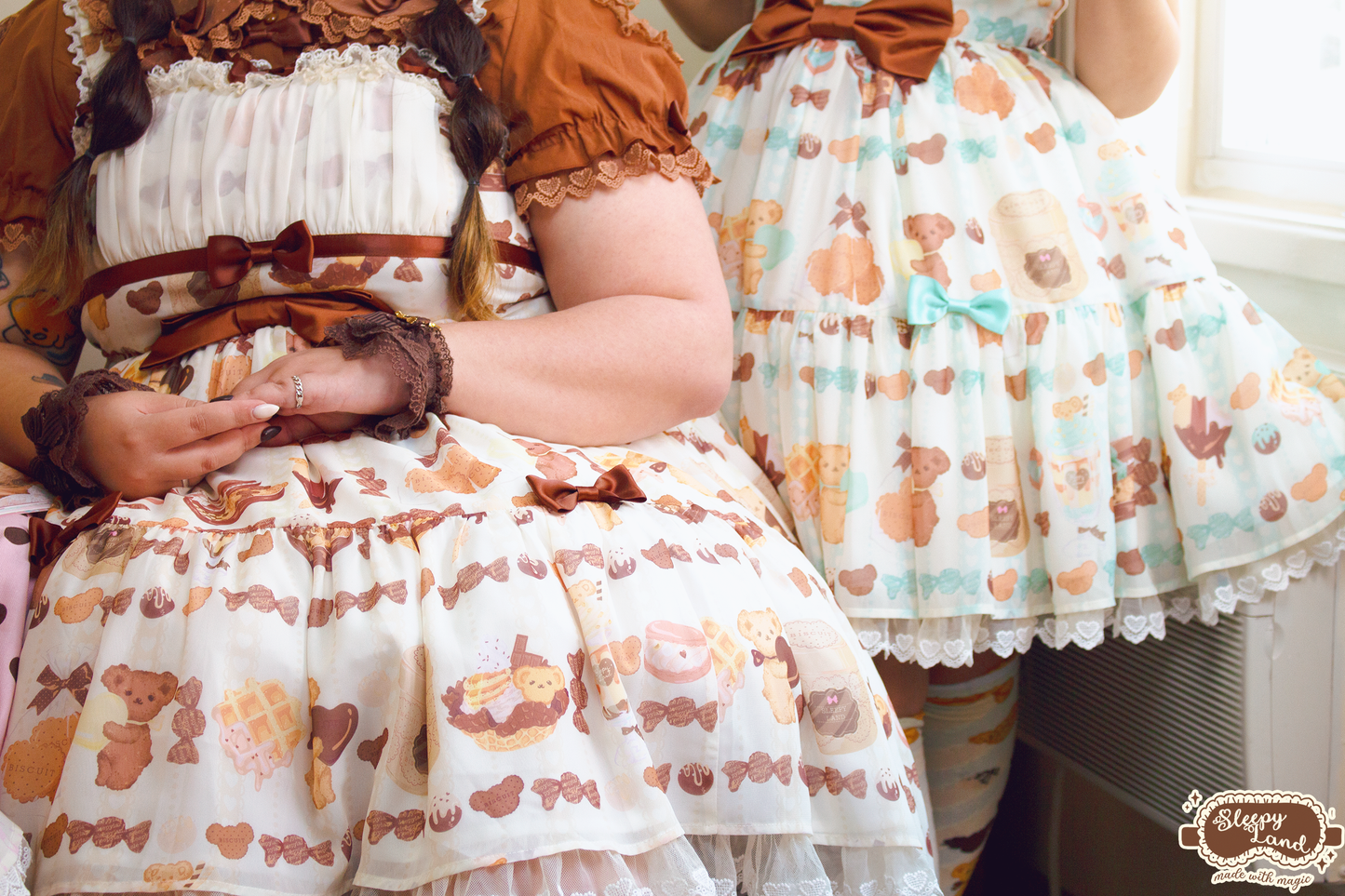 biscuit bear is a chocolatier jsk + kc set | ready to ship